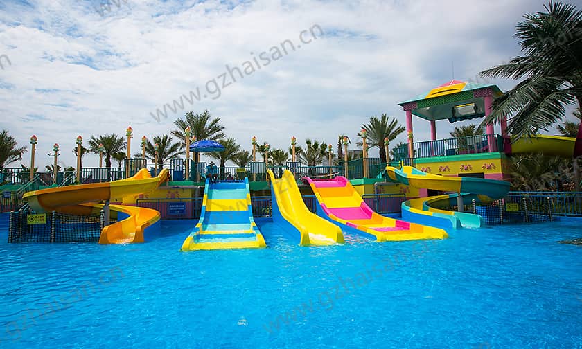 宁波大目湾阿拉的海水上乐园小谐游乐场儿童滑梯