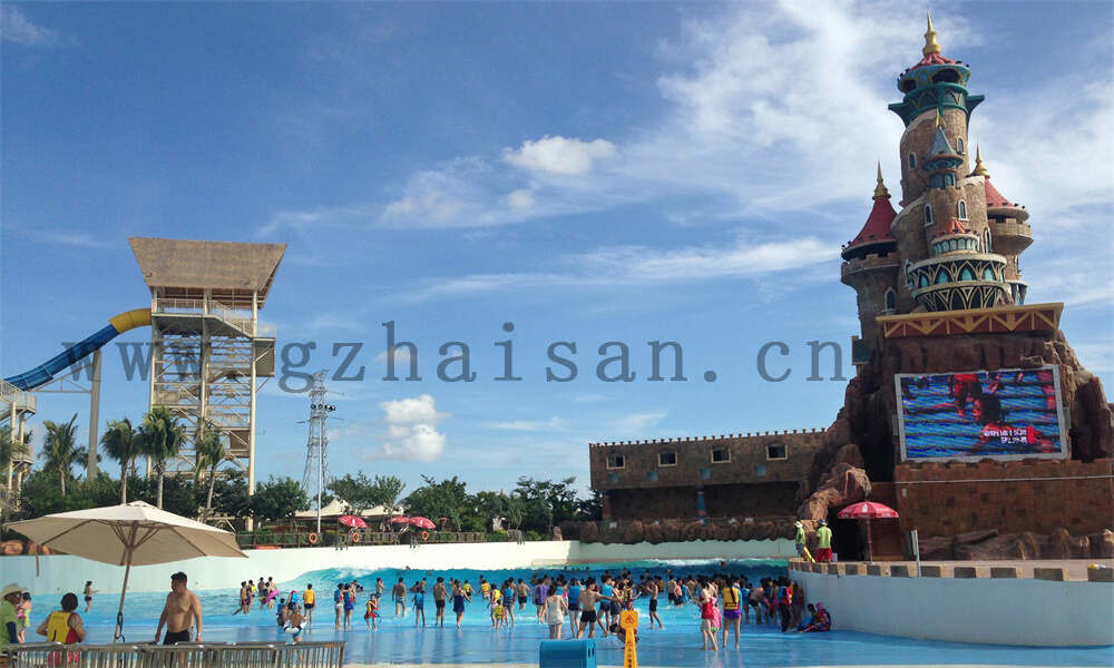 在建造水上乐园时如何进行施工管理？